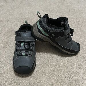 Kids Boys Keen hiking shoes